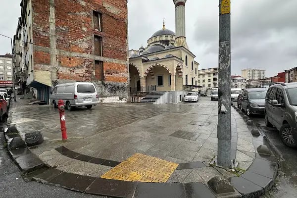 Mehmet Akif Cami - Resim 10