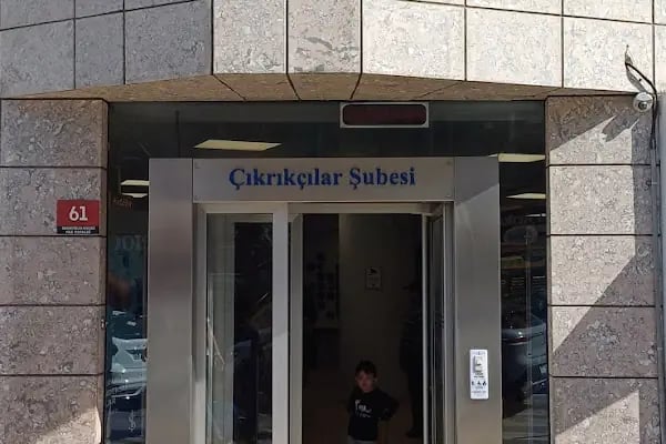 İş Bankası Çıkrıkçılar Şubesi - Resim 1