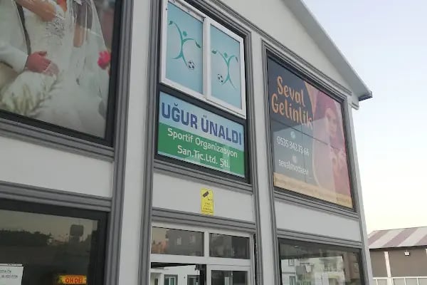 Çeceli Park Yüzme Havuzu - Halı Saha -Tuğba Balo Düğün Salonu - Resim 12
