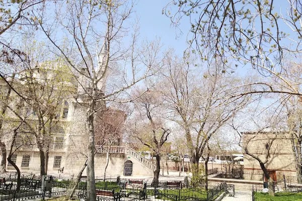 Pisili Baba (Pir Esad Sultan)Türbesi - Resim 15