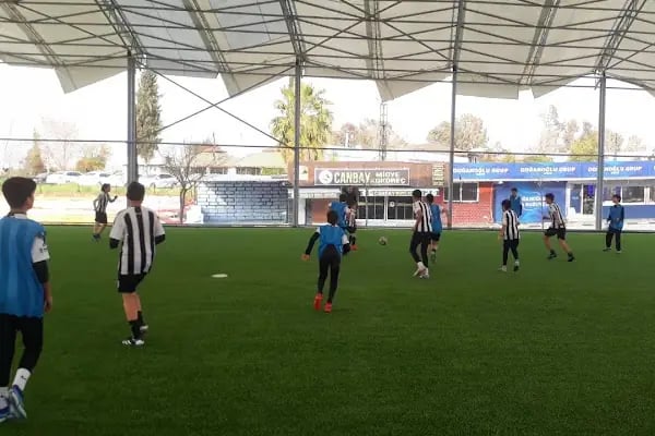 Adana Göl Arena Halı Saha - Resim 8