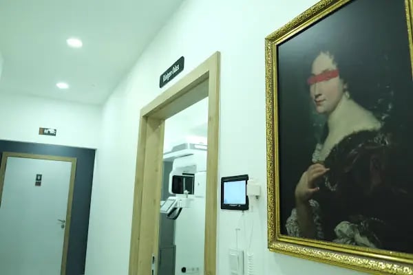 Özel Familya Diş Ağız ve Diş Sağlığı Polikliniği - Resim 11