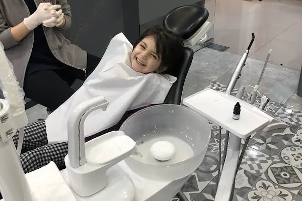 Özel Familya Diş Ağız ve Diş Sağlığı Polikliniği - Resim 14