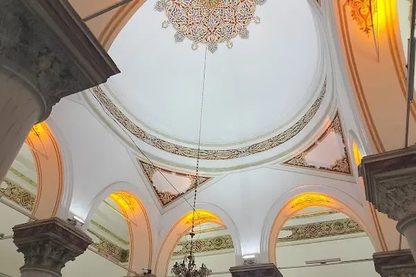 I. Murad Hüdavendigar Camii - Resim 3