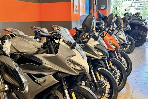 AZZ MOTOR NİZİP MOTOSİKLET BAYİ - Resim 15