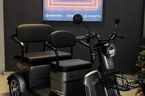 AZZ MOTOR NİZİP MOTOSİKLET BAYİ - Resim 6