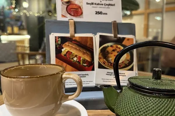 Daphne's Coffee &amp; Tea - Resim 12
