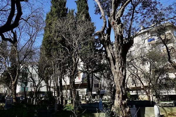 İçerenköy Mezarlığı - Resim 7