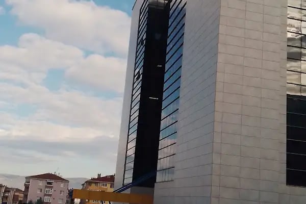 Gölcük Necati Çelik Devlet Hastanesi - Resim 9