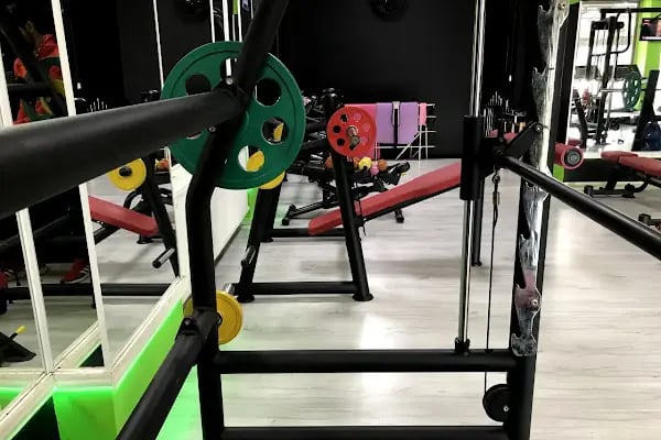 Aydın Free Fit Spor ve Sağlıklı Yaşam Merkezi - Resim 15