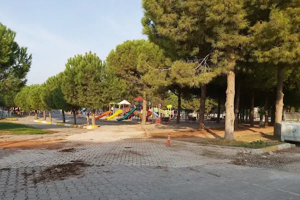 Gölet Park Alanı - Resim 2