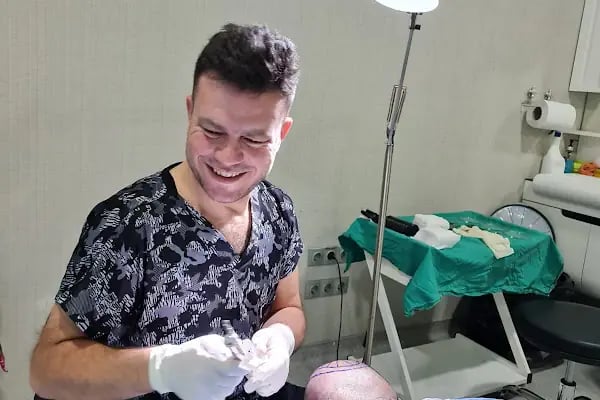 Ergin Saç Ekim Merkezi - Ankara Haır Transplant - Saç Prp - SAÇ EKİMİ - Resim 9