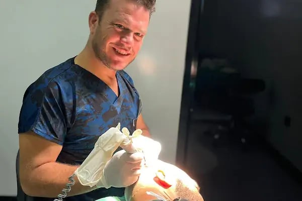 Ergin Saç Ekim Merkezi - Ankara Haır Transplant - Saç Prp - SAÇ EKİMİ - Resim 12