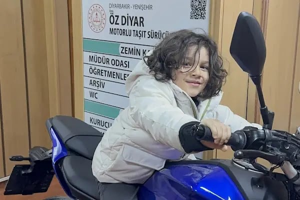 Yıldırım Sürücü Kursu &amp; İş Makinalari Diyarbakır Ehliyet - Resim 12