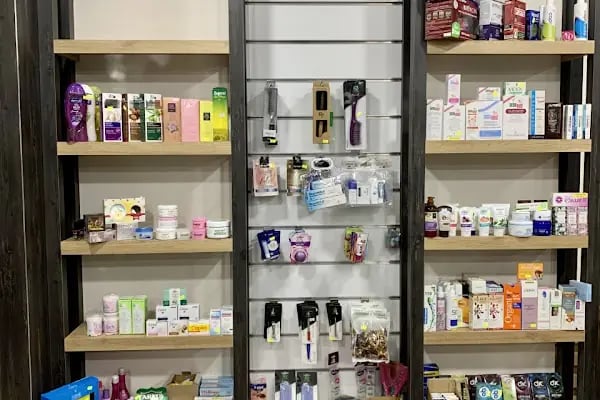 ÇUKUROVA PLUS ECZANESİ (MERKEZ- ÇARŞI ECZANESİ) - Resim 4