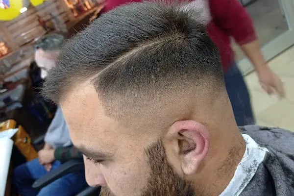 ELEGANCE erkek kuaför salonu - Resim 13