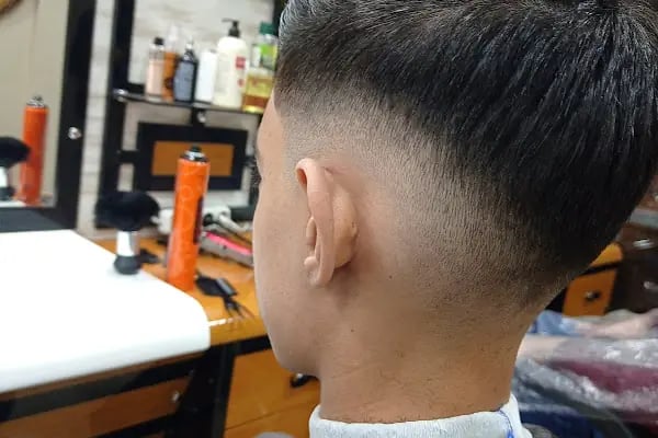 ELEGANCE erkek kuaför salonu - Resim 12
