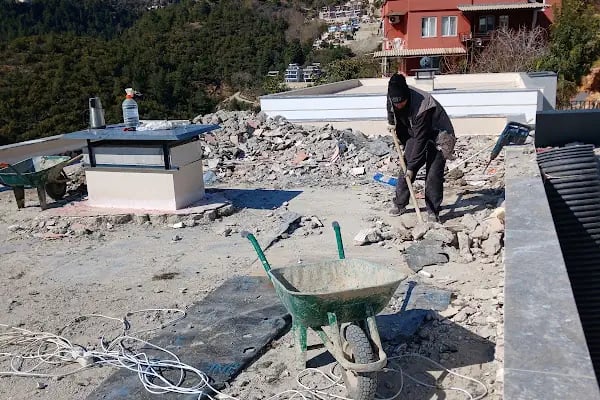 Alanya Kırım yıkım nakliye mini kepçe tadilat İzolasyon taş duvar taş bina restorasyon - Resim 2