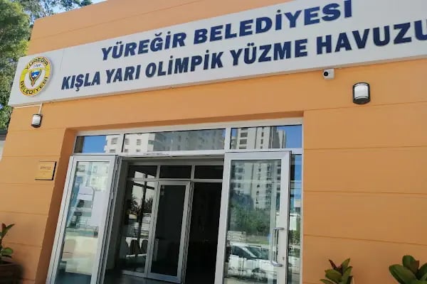 Kışla yarı olimpik yüzme havuzu - Resim 6