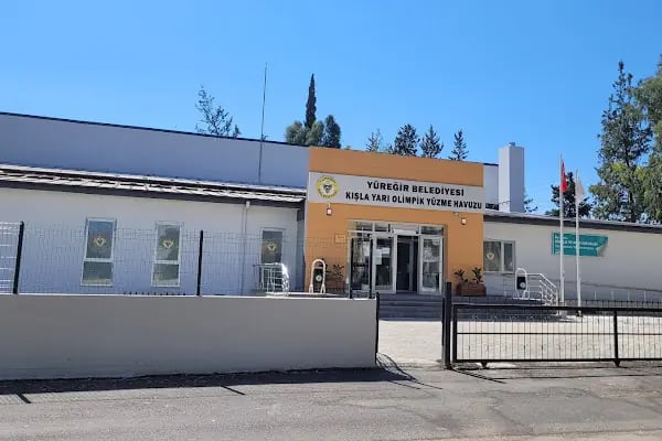 Kışla yarı olimpik yüzme havuzu - Resim 14
