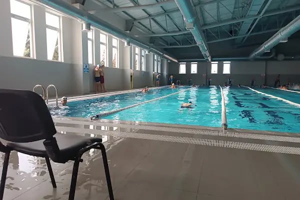 Kışla yarı olimpik yüzme havuzu - Resim 8