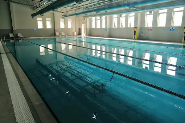 Kışla yarı olimpik yüzme havuzu - Resim 9