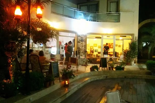 Kanilya Meze Cafe - Resim 3