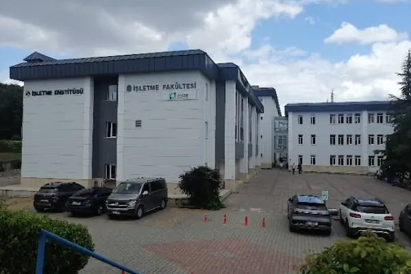 Sakarya Üniversitesi İşletme Fakültesi - Resim 3