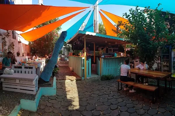 Büyükada Bistro Candy Garden Restaurant Cafe - Resim 10