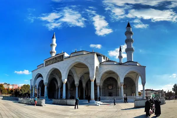 Ulus İtfaiye Meydanı Camisi - Resim 1