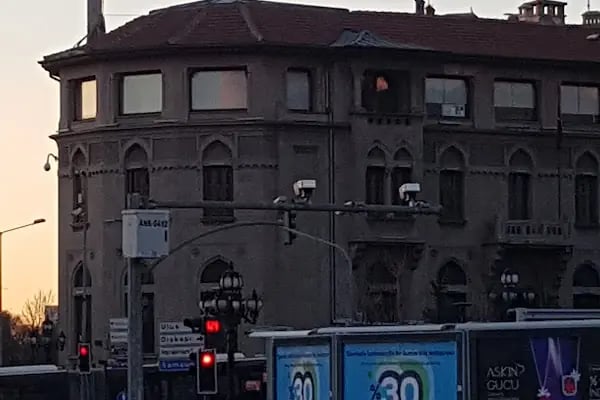 Ulus İtfaiye Meydanı Camisi - Resim 19