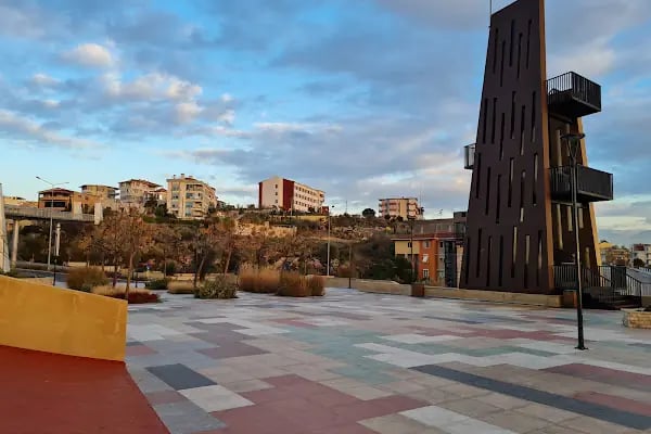 Genç İzmir Bornova Gençlik Yerleşkesi - Resim 11