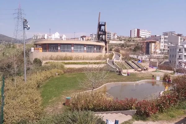 Genç İzmir Bornova Gençlik Yerleşkesi - Resim 5