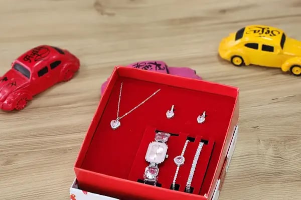 Hediyecin Heryerde Kişiye Özel Hediye Dükkanı - Resim 12