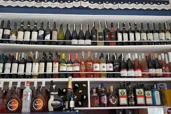 Uğrak Market Marina - Resim 14