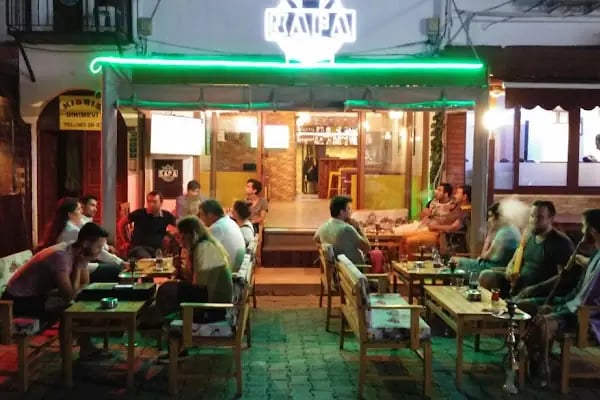 Vinifera Wine House &amp; Cafe - Resim 17