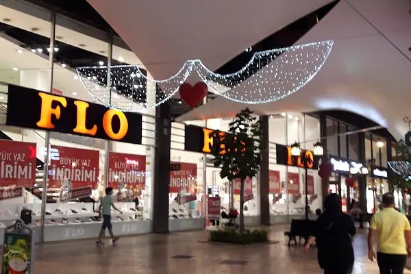 FLO Viaport AVM Mağazası - Resim 4