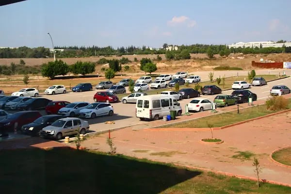 Çukurova Üniversitesi Kongre Merkezi - Resim 11