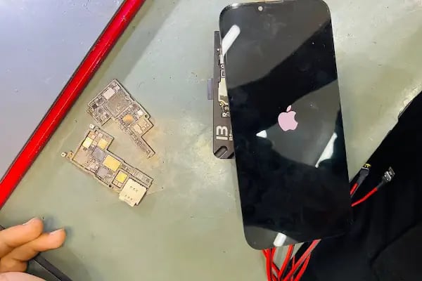 Tamir Atölyesi Apple Teknik Servisi - Resim 18