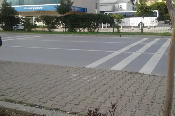 Türkiye İş Bankası Alanya/Antalya Şubesi - Resim 15