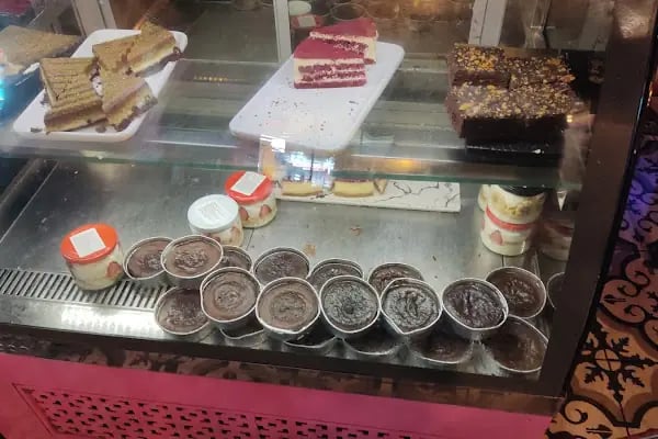 Beşiktaş Fennos Cafe Nargile Okey Salonu - Resim 19