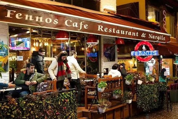 Beşiktaş Fennos Cafe Nargile Okey Salonu - Resim 2