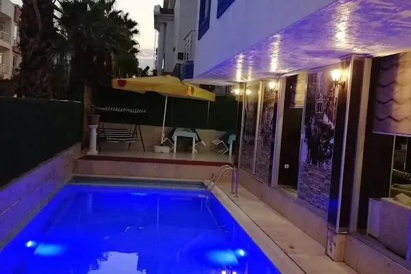 Şato Otel Lara - Resim 3