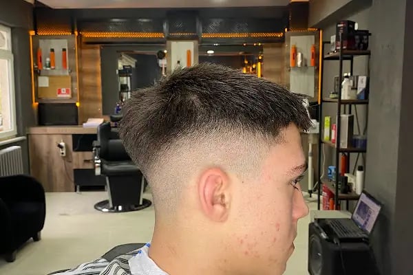 TALHA ERKEK KUAFÖR SALONU BERBERİ SAKARYA ADAPAZARI - Resim 5