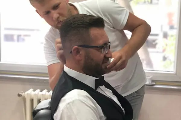 TALHA ERKEK KUAFÖR SALONU BERBERİ SAKARYA ADAPAZARI - Resim 14
