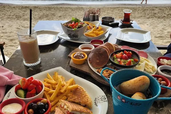 Picasso Restaurant &amp; Bar - Resim 17