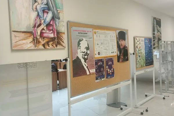 Balıkesir Üniversitesi Mehmet Akif ERSOY Kütüphanesi - Resim 4