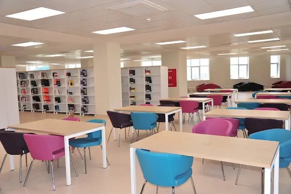 Balıkesir Üniversitesi Mehmet Akif ERSOY Kütüphanesi - Resim 5