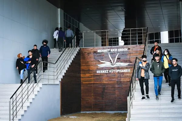 Balıkesir Üniversitesi Mehmet Akif ERSOY Kütüphanesi - Resim 7