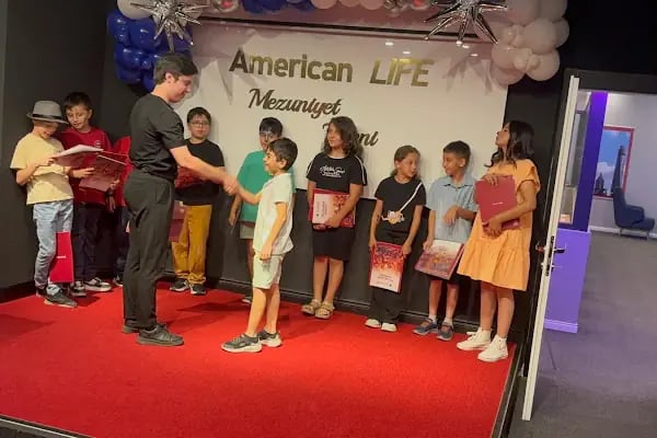 American LIFE Eryaman | Yabancı Dil Eğitim Kursu - Resim 16